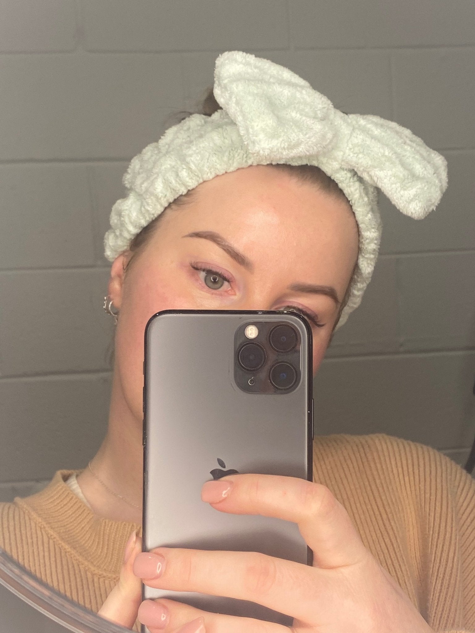 Have you heard of the trend skinimalism? - ST HUNNI SKIN GLOW