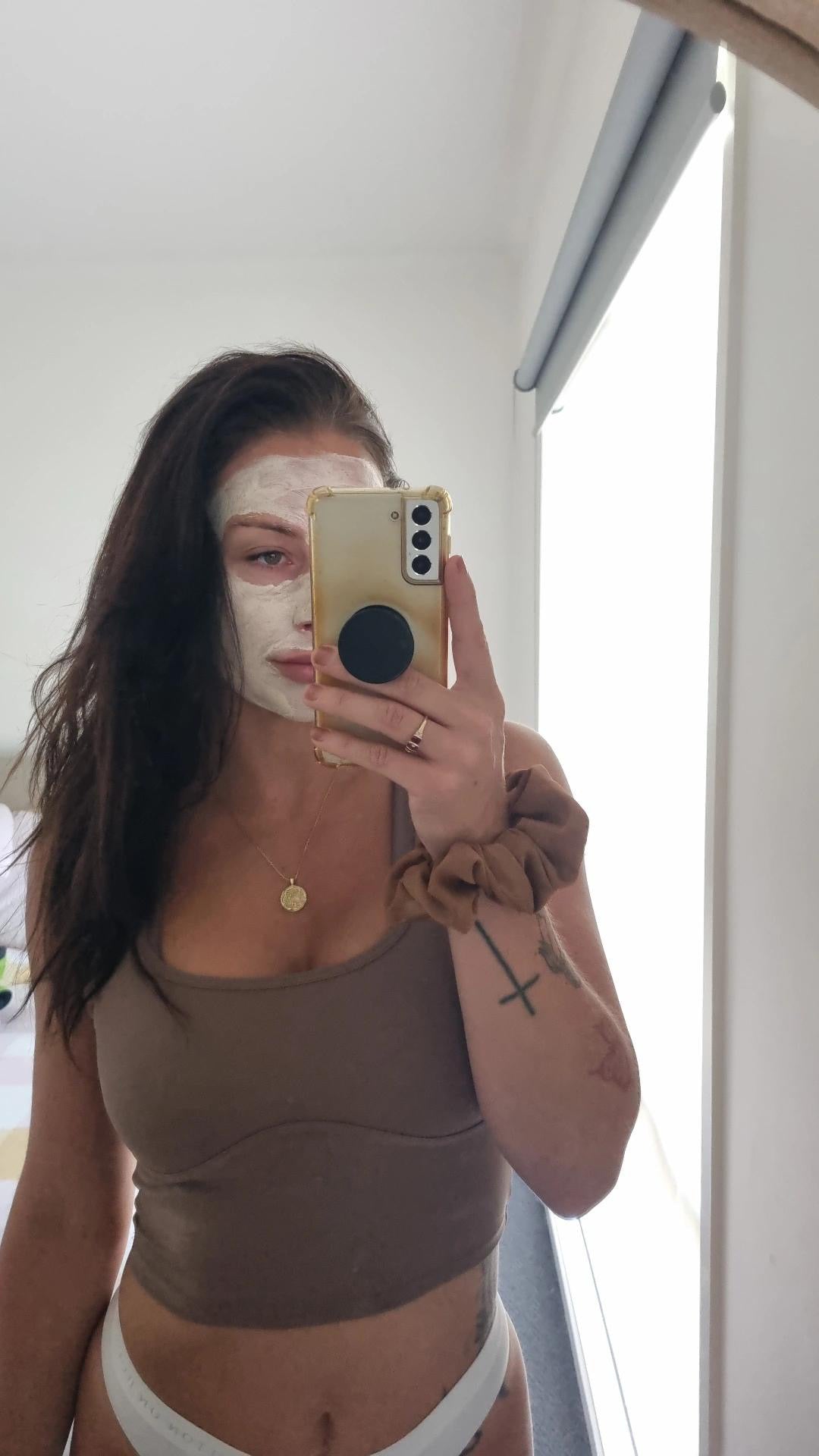 BOTANICAL ENZYME PEELING MASK - ST HUNNI SKIN GLOW