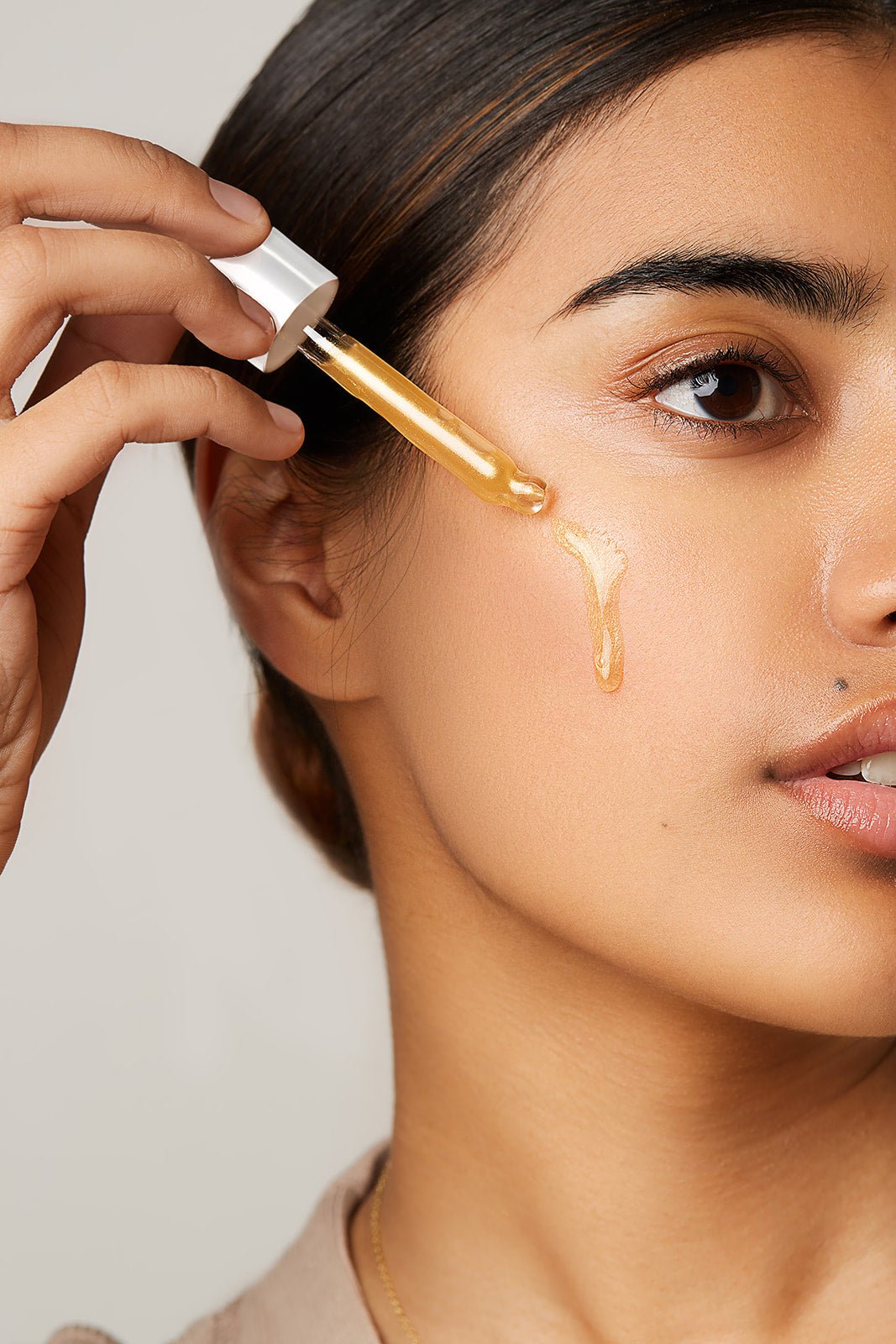 Golden Glow Tanning Filter - ST HUNNI SKIN GLOW